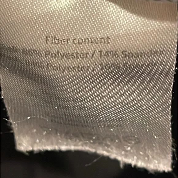 B25009 Elevenpine shorts SZ Large - Picture 4 of 9